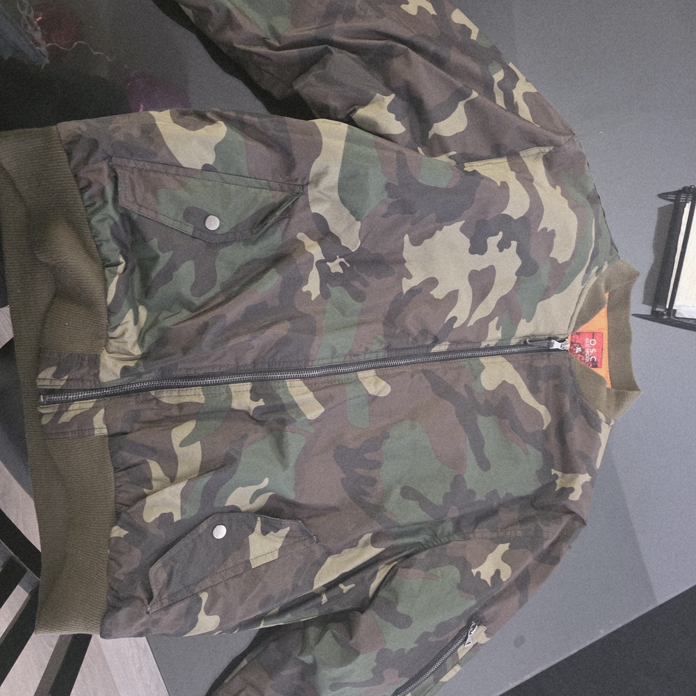Stylish Camouflage Bomber Jacket